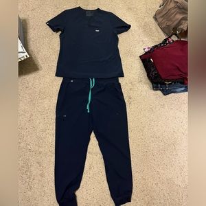 Figs Set Top and Bottom